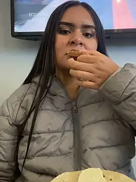 غرفة دردشة amarahanks11 المباشرة