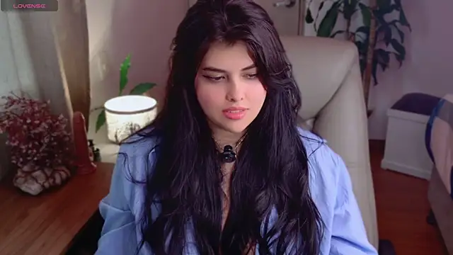 Nannicutee Adlı Modelin Canlı Sohbet Odası