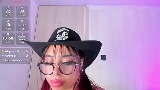 Chat soba uživo modela Little_natty_