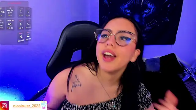 Nicolle_Ruizz: δωμάτιο απευθείας συνομιλίας