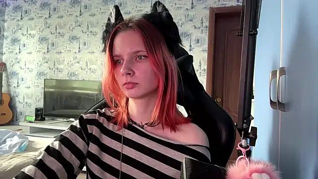 Chat soba uživo modela PlumbicPart