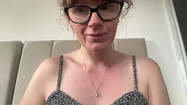 Phòng Chat Trực Tiếp redheadrosie69