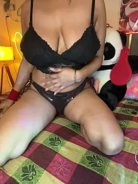 ห้องแชทสดของ dilsheen_kaur_live