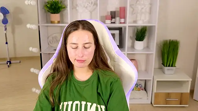 NadinnL Live Chatraum