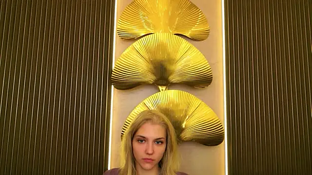 4example_Chloe: онлайн-чат