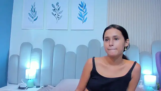 Chat soba uživo modela luly_dreams