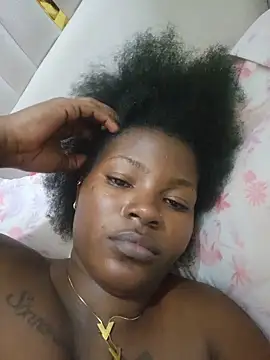 Chat ao vivo de TrishaKalid