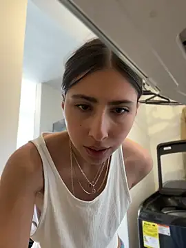 Ameellie's Live Chat Room