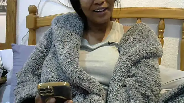 blackslut4u Cameră chat live