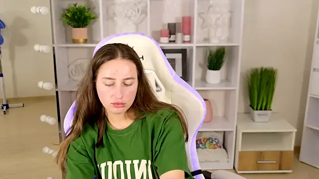 Živá chatovací místnost NadinnL