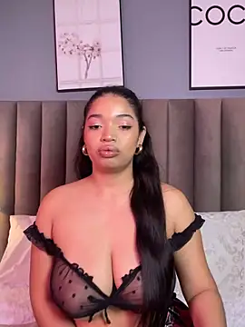 LilyFoox's Live Chat Room
