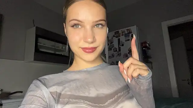 Živá chatovací místnost BlondeDoes