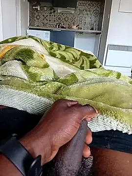 غرفة دردشة Ndolet78 المباشرة