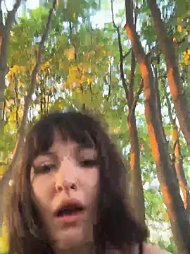 virusDoll: δωμάτιο απευθείας συνομιλίας