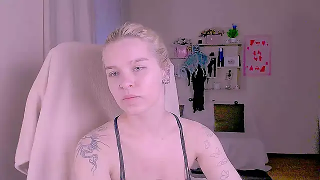 Hot_Blonda Cameră chat live