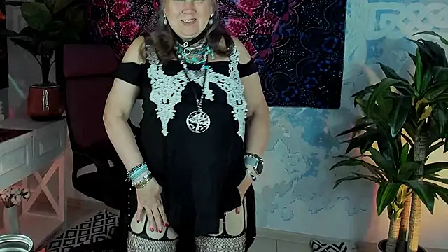 חדר צ'אט בשידור חי של LilaMaharani