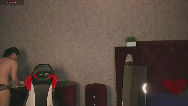 nishira_shy Live Chatraum