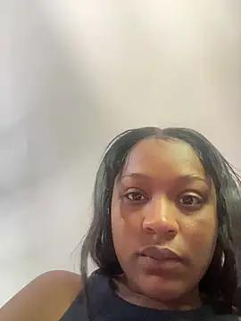 Prettywettkittycc: δωμάτιο απευθείας συνομιλίας