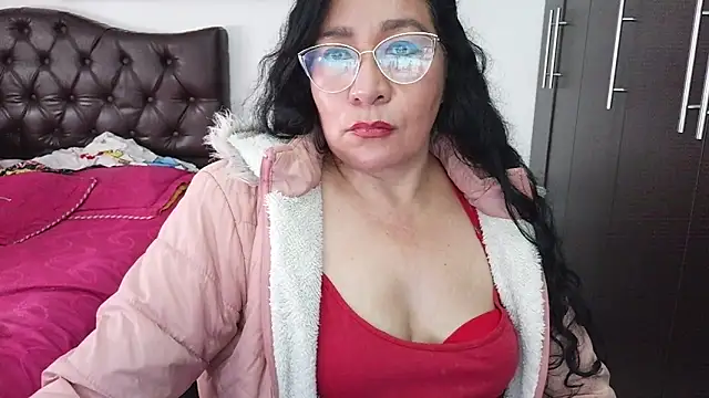 Grace_mature_milf чат на живо