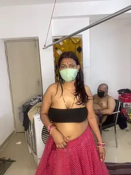 Savita_Desai_BDSM_couple: онлайн-чат