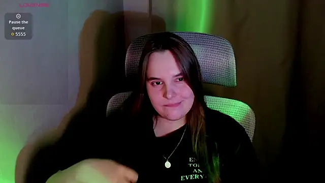 Noir_Ember_ – live chatrum