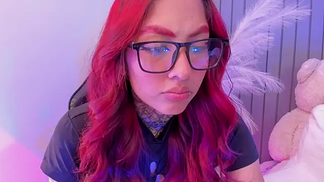 Živá chatovací místnost Red_Sinclair