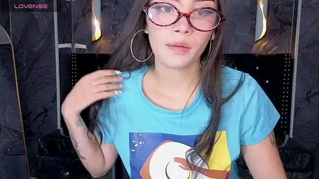 Daphne_nicole_b Adlı Modelin Canlı Sohbet Odası
