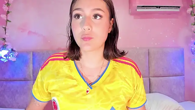 AmelieCooper Adlı Modelin Canlı Sohbet Odası