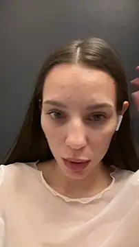 ElaraTiaran Live chat-huone
