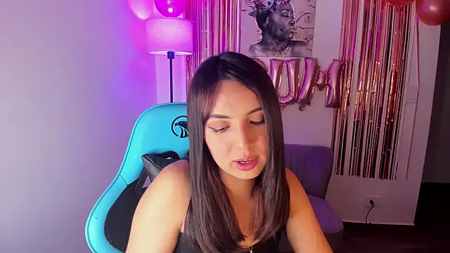 חדר צ'אט בשידור חי של Nicole_Ss