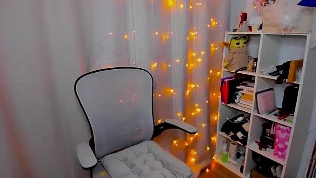 Chat soba uživo modela FieryHeart