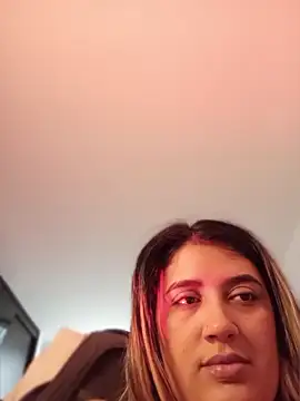 julietha_taylor 现场聊天室