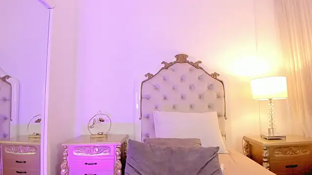 ห้องแชทสดของ jessi_lopez45