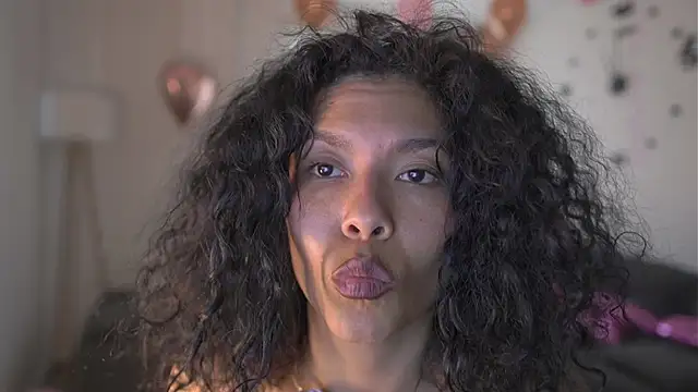 kyria_1 Live Chatrum