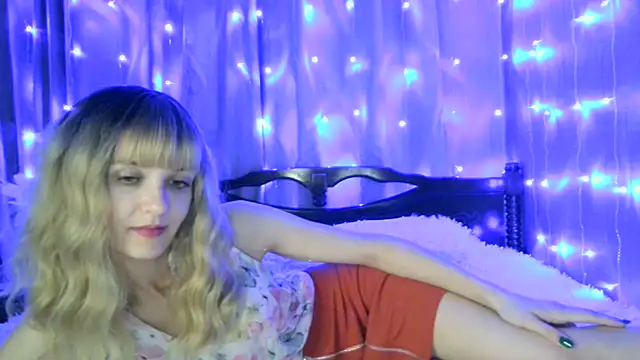 Sofi_Sun_Ray's Live Chat Room