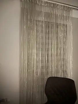 Chat soba uživo modela ViviBecker