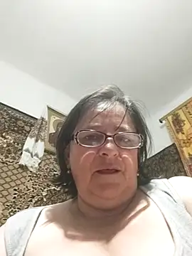Chatroom en direct de MilaCold5443