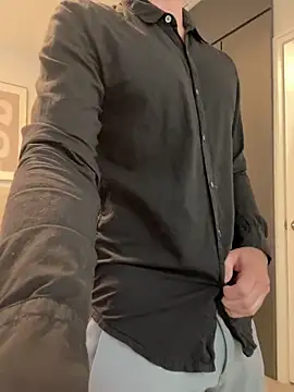 JohnnyBigShot 现场聊天室