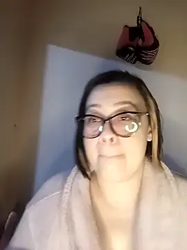 Chat soba uživo modela lualviz