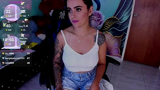 mia_bigtits17: онлайн-чат