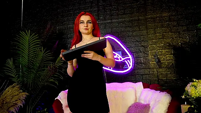 غرفة دردشة CherrySin المباشرة