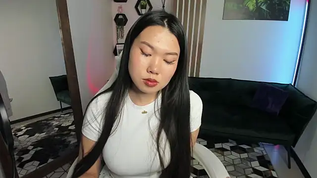 LunaPurrr 실시간 채팅방