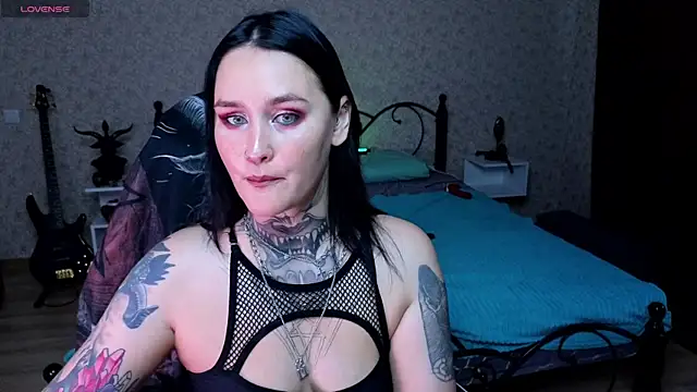 Emmybrightj_'s Live Chat Room