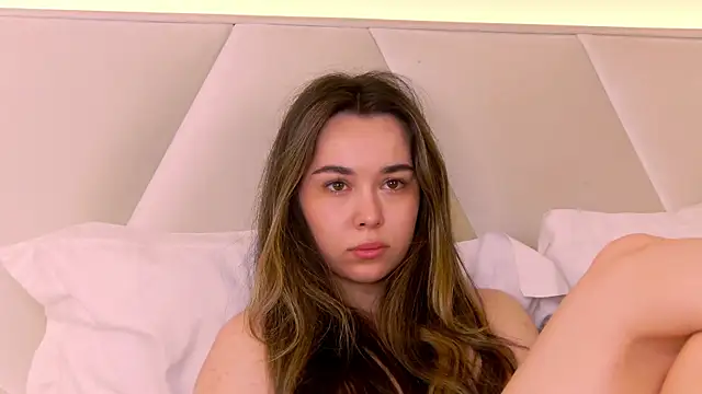 MiaMarlow Live chatroom