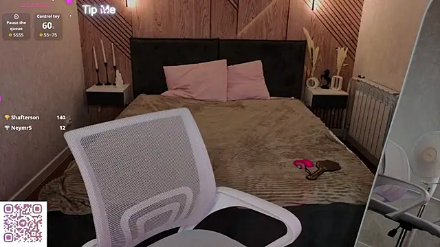 Chat soba uživo modela _Kiki_angel_