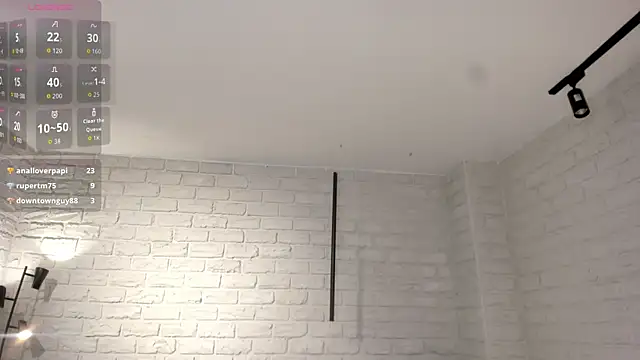 Chat soba uživo modela LoiseHarper