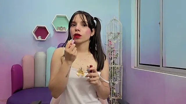 غرفة دردشة Isaa_Skinny المباشرة