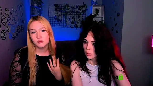 חדר צ'אט בשידור חי של playful_sophie