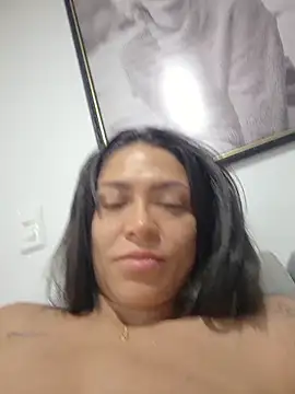 Ina_Jody_ Adlı Modelin Canlı Sohbet Odası