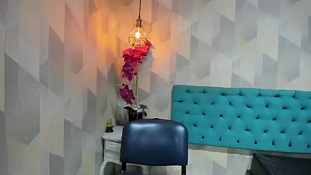 LindaBreeS লাইভ চ্যাট রুম